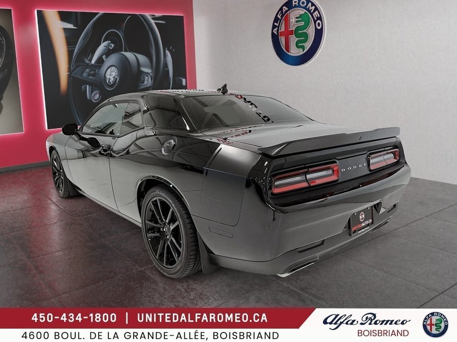 Dodge Challenger R/T,V8,TOIT TRES BAS MILLAGE,SHAKER EDITION 2021-4