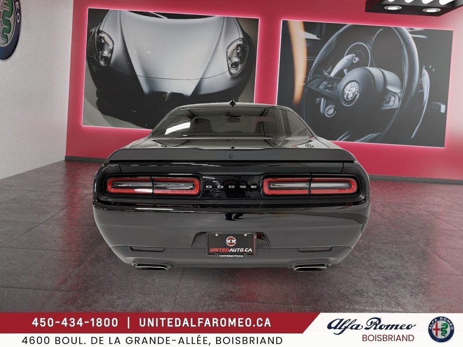 2021 Dodge Challenger R/T,V8,TOIT TRES BAS MILLAGE,SHAKER EDITION-2