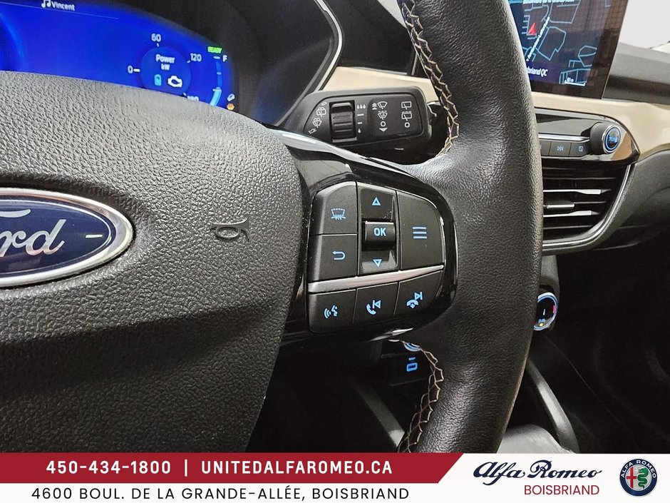 2022 Ford Escape Titanium Plug-In Hybrid-12