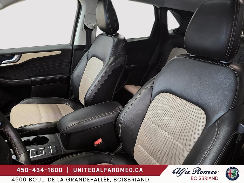 2022 Ford Escape Titanium Plug-In Hybrid-7