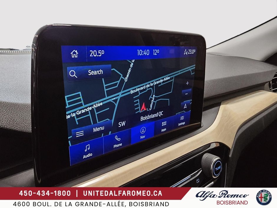 2022 Ford Escape Titanium Plug-In Hybrid-18