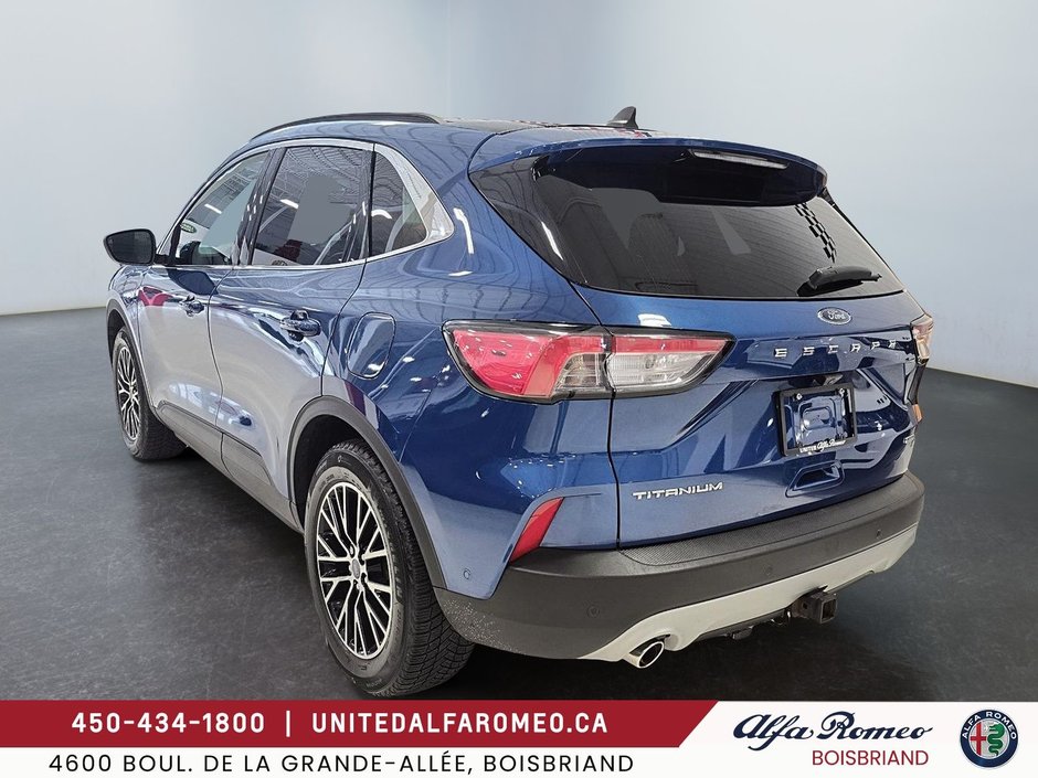 2022 Ford Escape Titanium Plug-In Hybrid-3