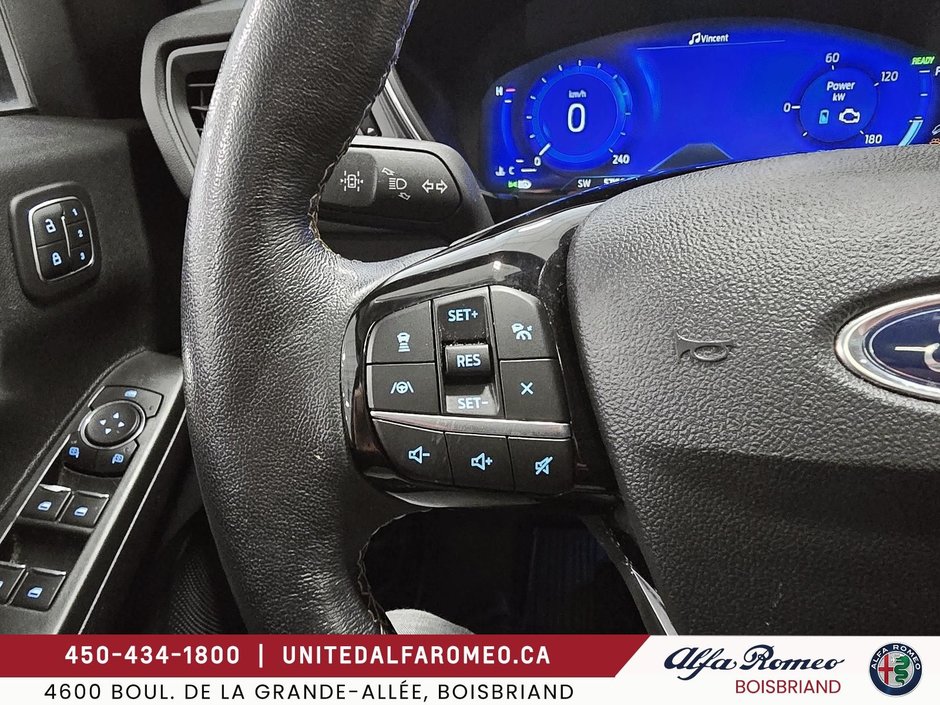 2022 Ford Escape Titanium Plug-In Hybrid-11
