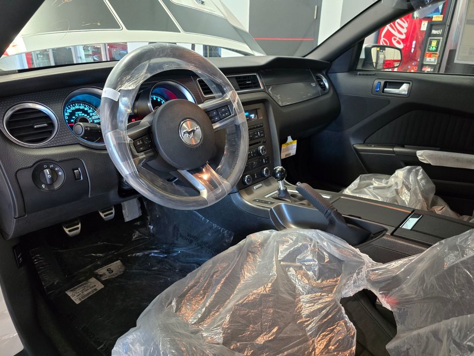 2013 Ford Mustang BOSS 302 ,NEUVE, COLLECTION 38 KILO-10