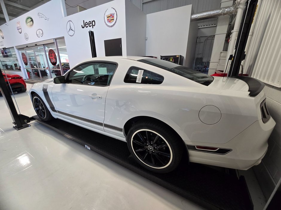 2013 Ford Mustang BOSS 302 ,NEUVE, COLLECTION 38 KILO-3