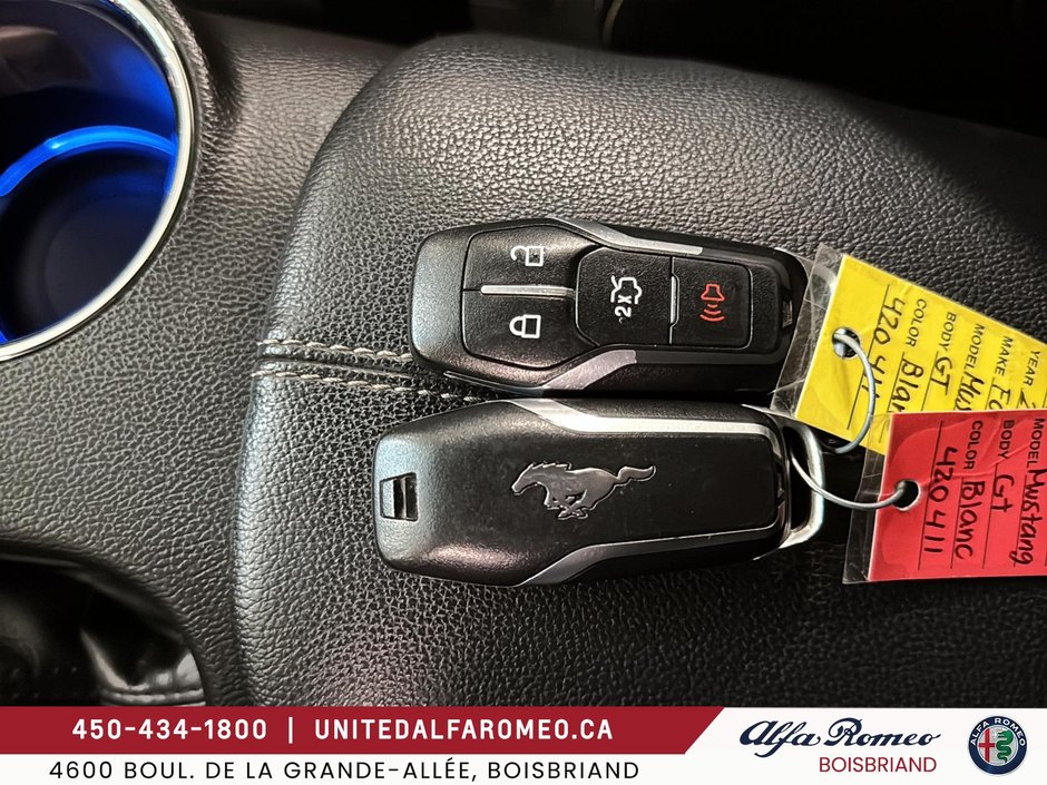 Ford Mustang GT Premium,MANUELLE,CONVERTIBLE,BAS MILLAGE 2015-36