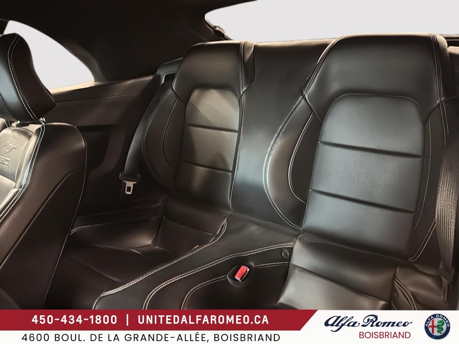 Ford Mustang GT Premium,MANUELLE,CONVERTIBLE,BAS MILLAGE 2015-12