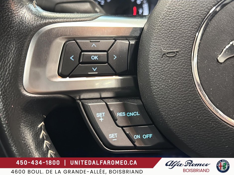 Ford Mustang GT Premium,MANUELLE,CONVERTIBLE,BAS MILLAGE 2015-17