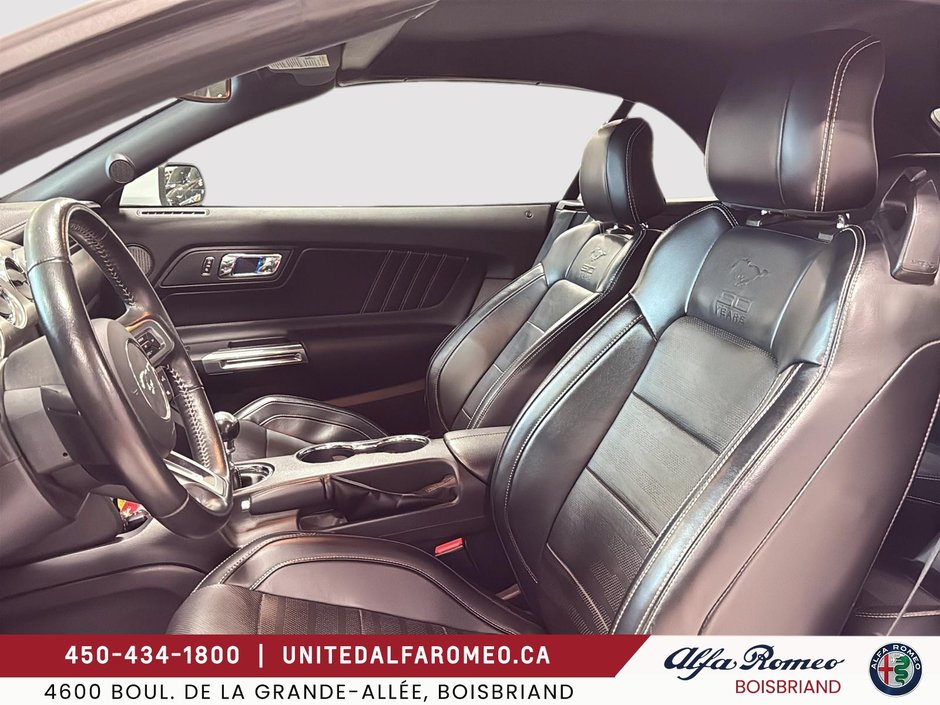 Ford Mustang GT Premium,MANUELLE,CONVERTIBLE,BAS MILLAGE 2015-11