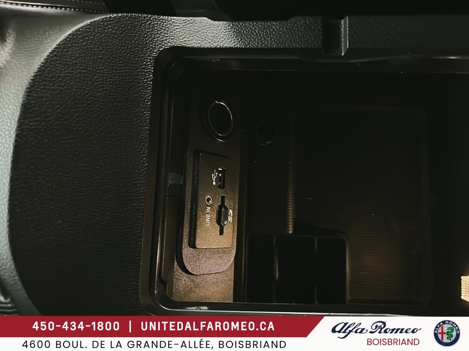 Ford Mustang GT Premium,MANUELLE,CONVERTIBLE,BAS MILLAGE 2015-23