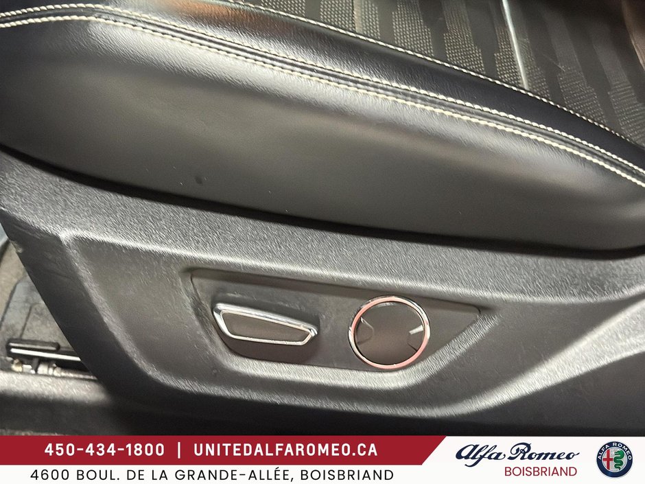 Ford Mustang GT Premium,MANUELLE,CONVERTIBLE,BAS MILLAGE 2015-29