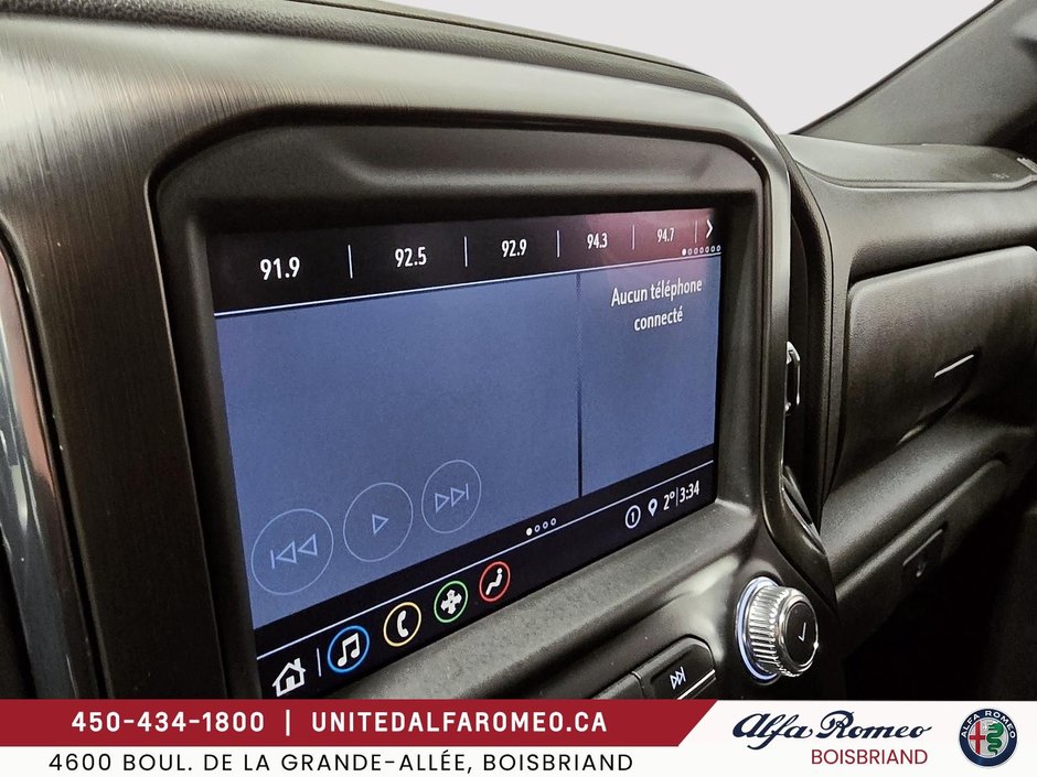 GMC Sierra 1500 4WD Crew Cab ,AT4,DIESEL ,CUIR, 2020-19
