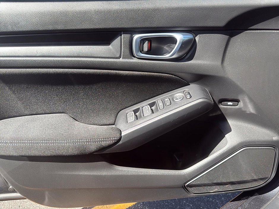 Honda Civic Sedan LX 2022-13