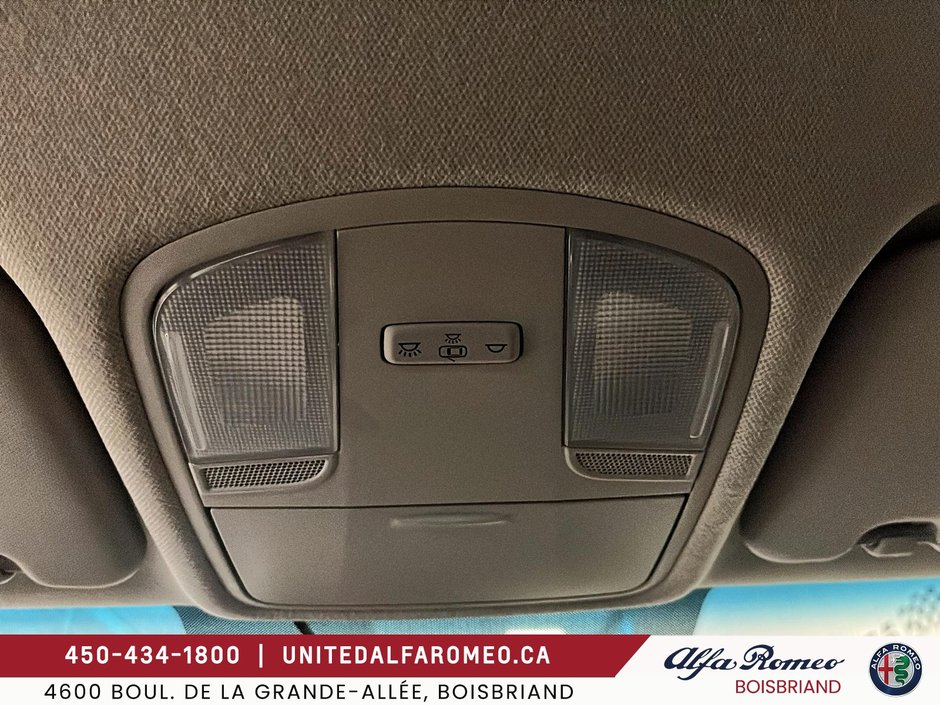 2021 Hyundai Kona Preferred PKG,AUTO,TRES PROPRE-25