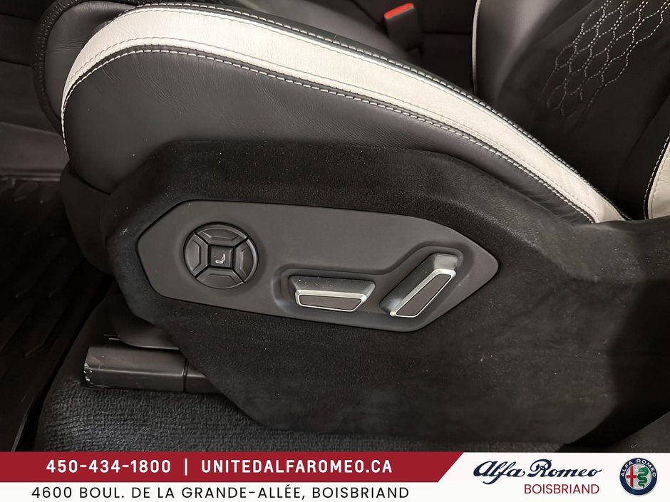 2025 Lamborghini URUS PERFORMANCE, COMME NEUF-27