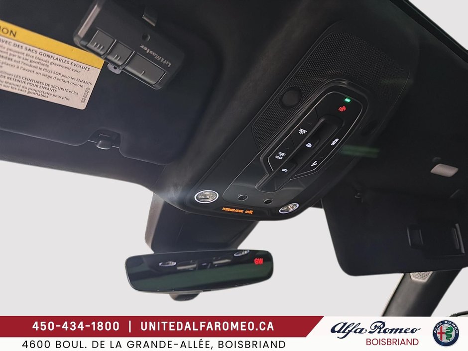 2025 Lamborghini URUS PERFORMANCE, COMME NEUF-29