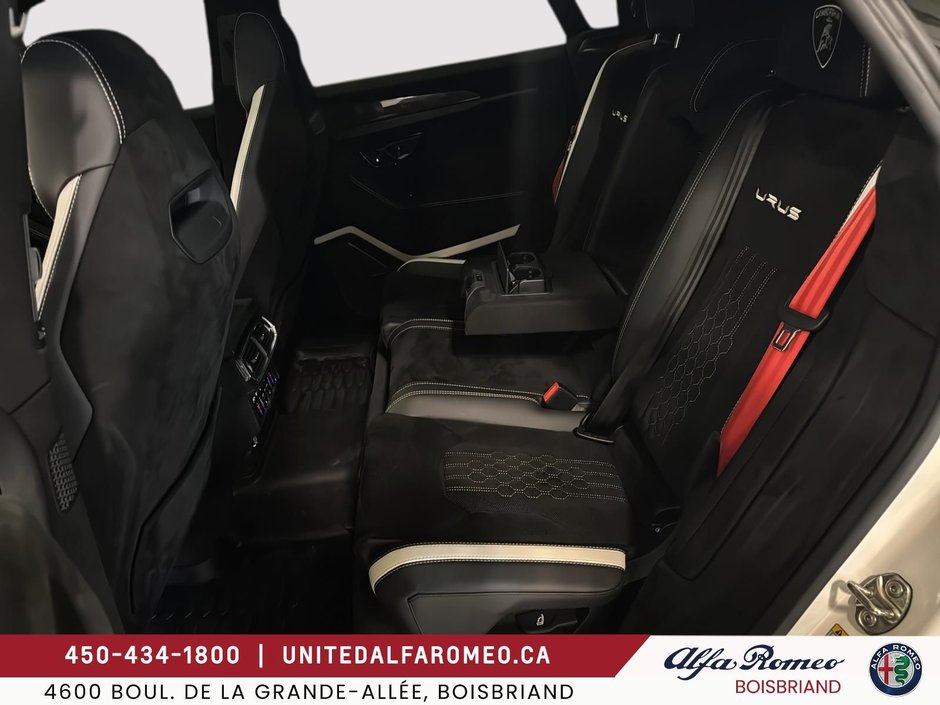 2025 Lamborghini URUS PERFORMANCE, COMME NEUF-10