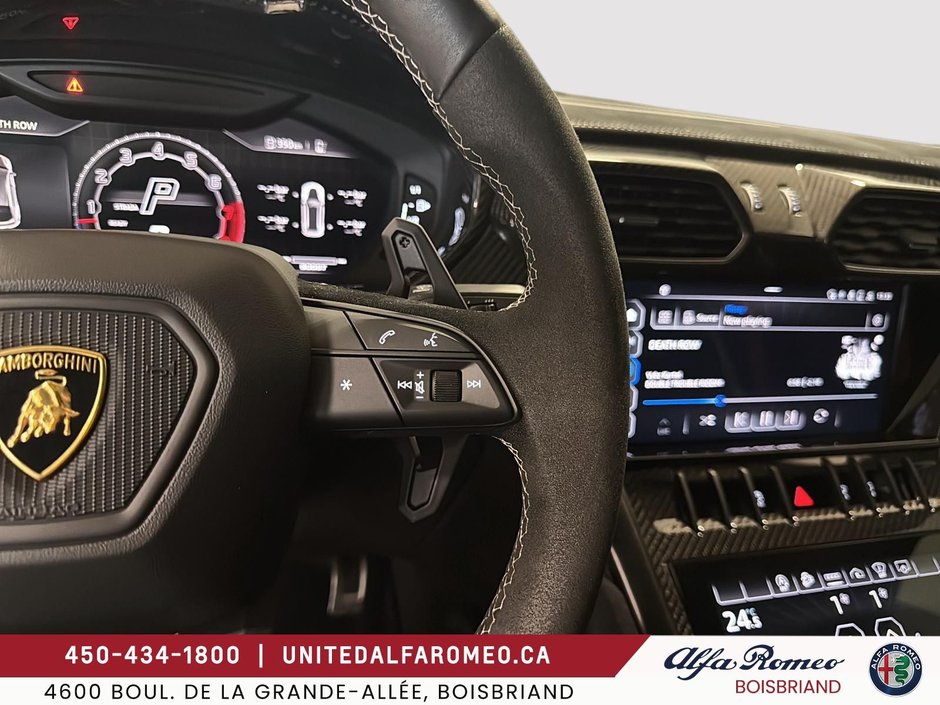 2025 Lamborghini URUS PERFORMANCE, COMME NEUF-14