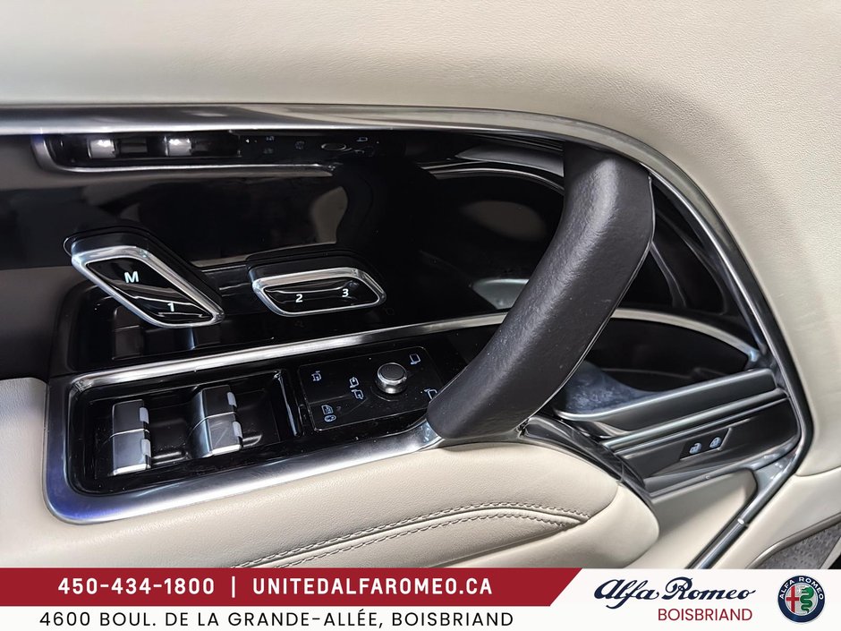 Land Rover Range Rover AUTOBIOGRAPHY,TV,7 PASS,FULL 2024-12