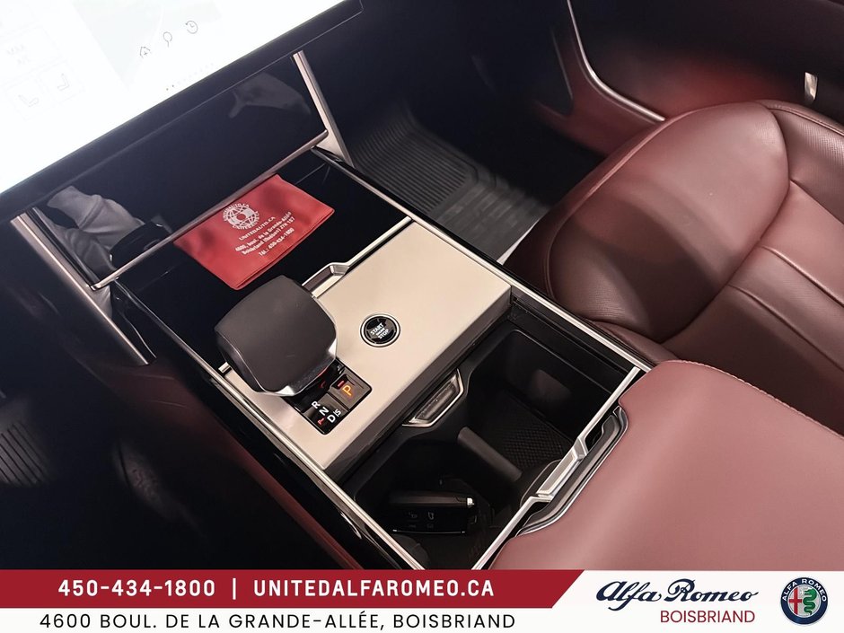 Land Rover Range Rover SE,2 TONS,FULL LOCATION DISPONIBLE 2025-20