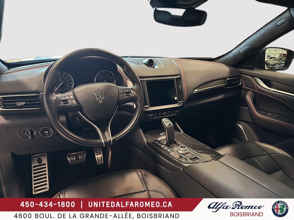 2023 Maserati Levante Modena,tres propre,-10