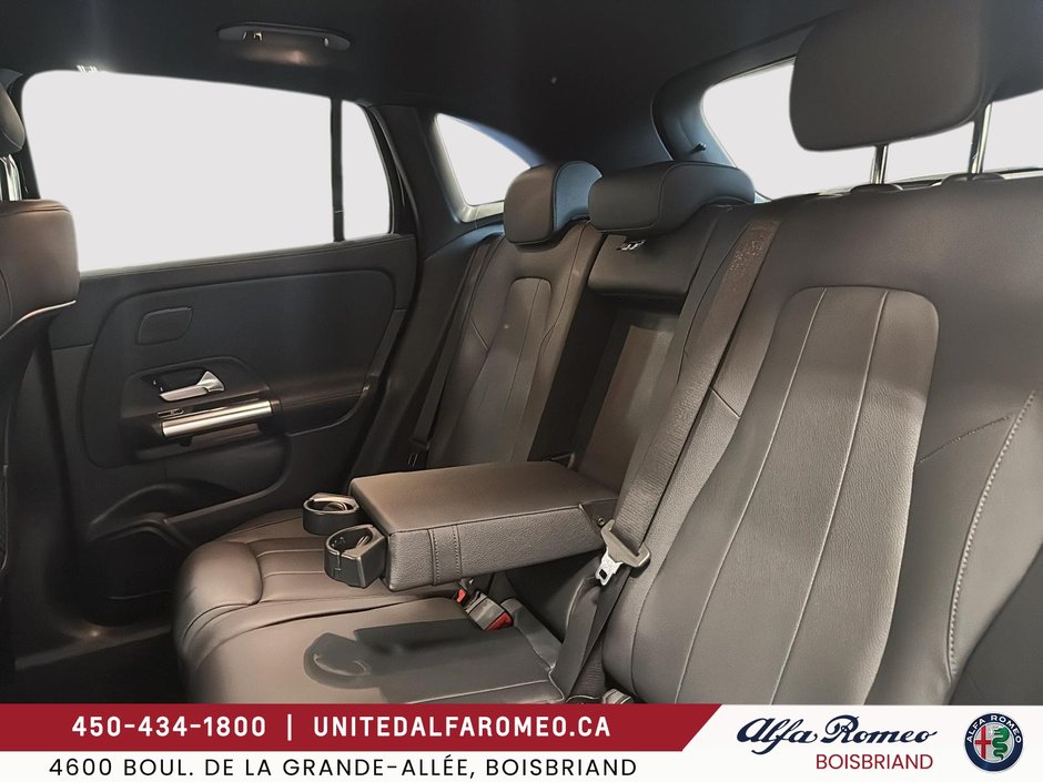 2024 Mercedes-Benz GLA 250-TOIT-4 MATIC TRES PROPRE-11