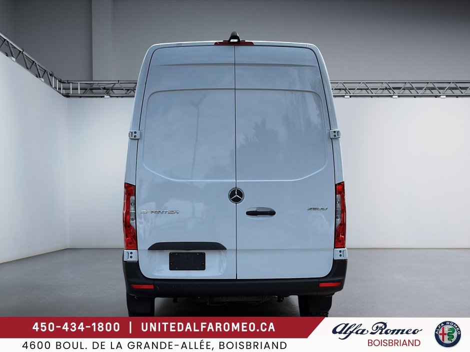 2025 Mercedes-Benz Sprinter Cargo Van 2500-2
