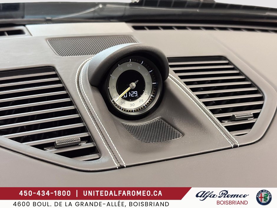 Porsche 911 GT3 TOURNING 2024-20