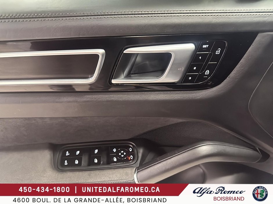 2021 Porsche Cayenne GTS, FULL,NAVI,PANO,TRES PROPRE-14