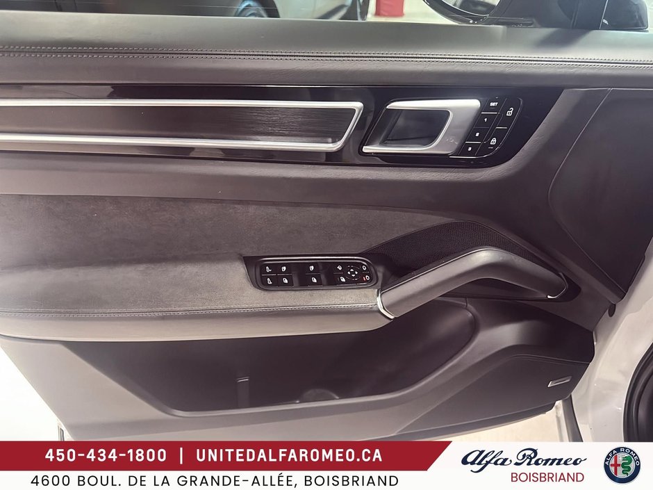 2021 Porsche Cayenne GTS, FULL,NAVI,PANO,TRES PROPRE-13