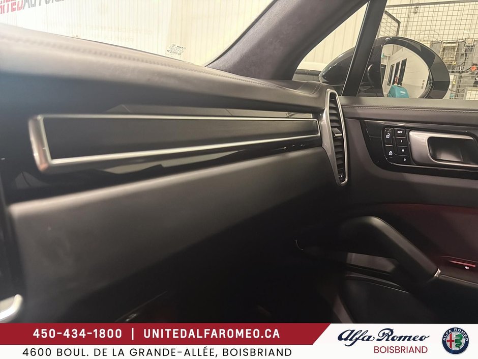 2021 Porsche Cayenne GTS, FULL,NAVI,PANO,TRES PROPRE-25