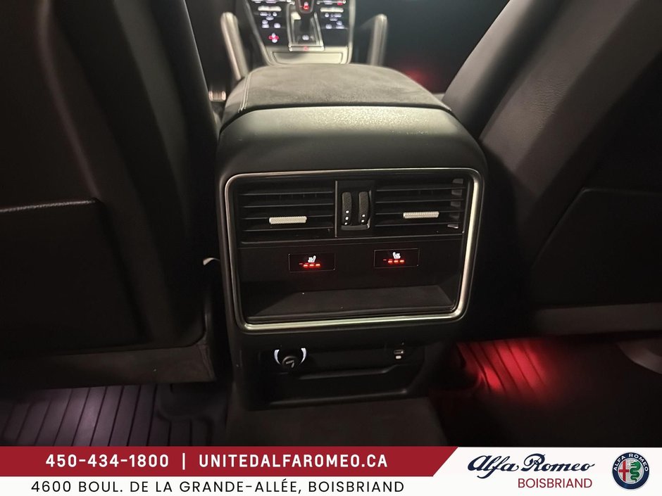 2021 Porsche Cayenne GTS, FULL,NAVI,PANO,TRES PROPRE-28