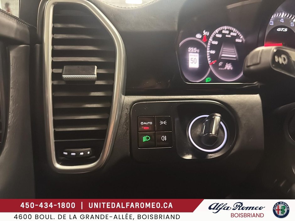 2021 Porsche Cayenne GTS, FULL,NAVI,PANO,TRES PROPRE-24