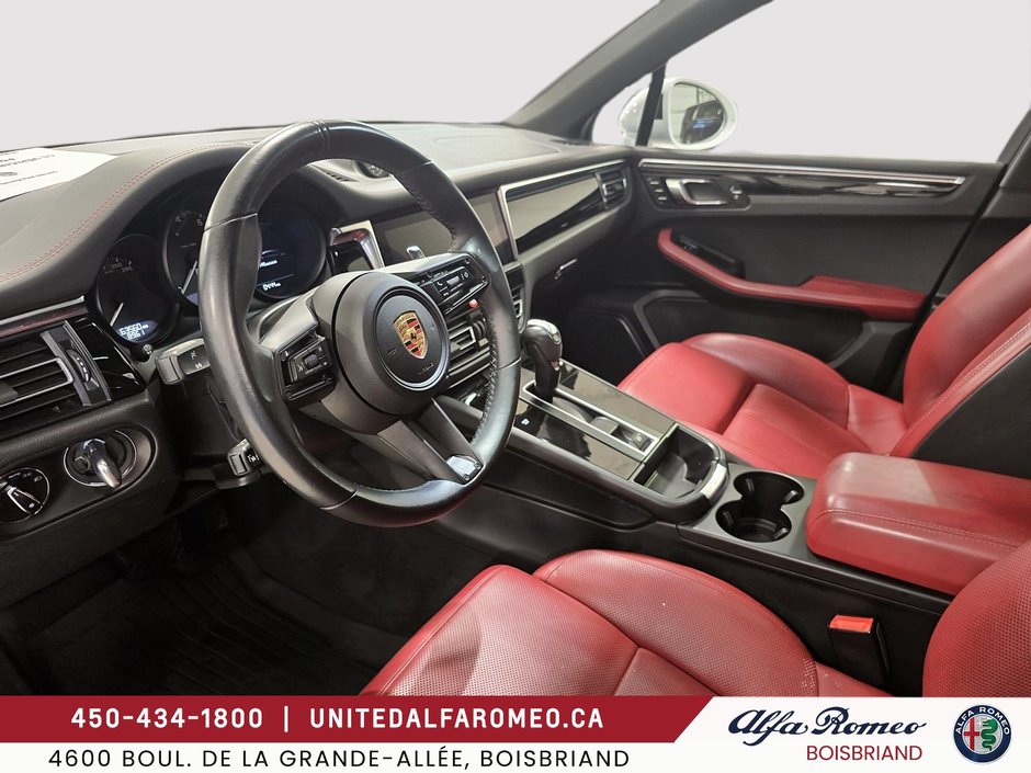 2023 Porsche Macan-10