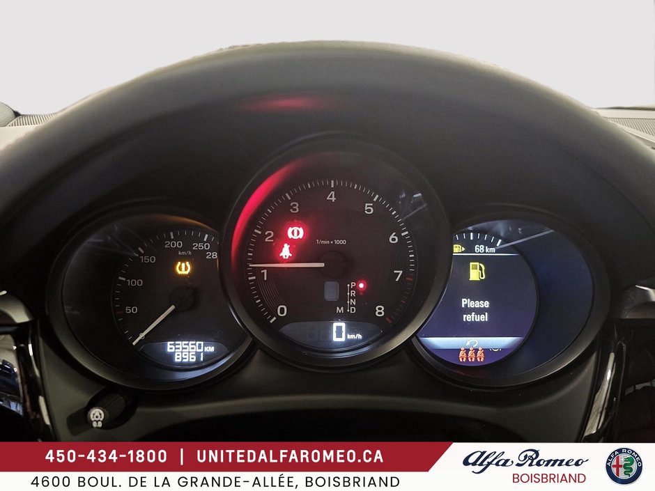 2023 Porsche Macan-14