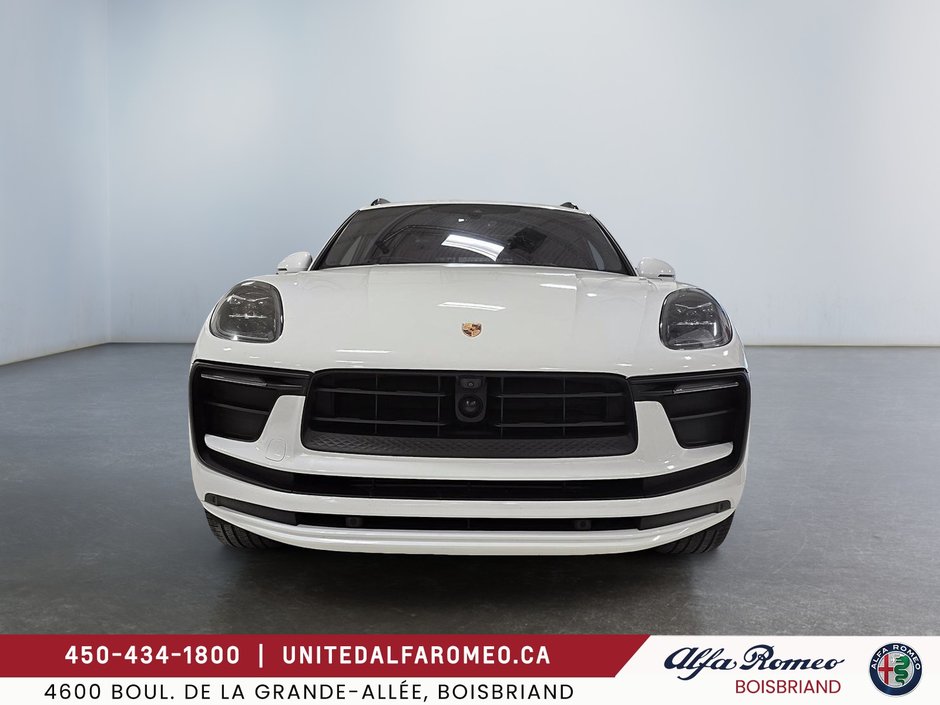 2023 Porsche Macan-1