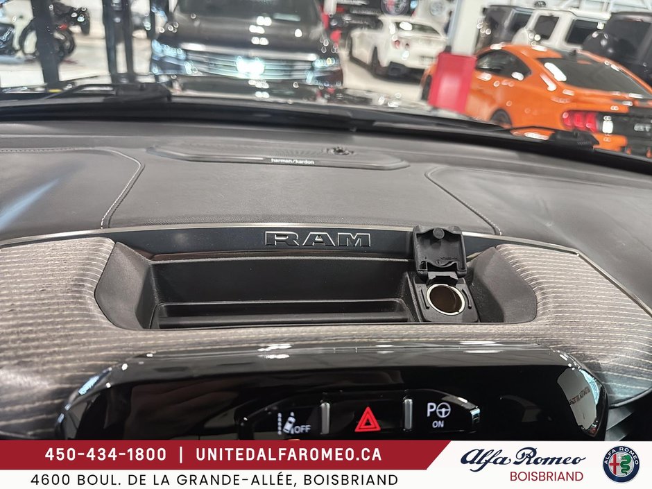 Ram 1500 Limited 22p marche pieds elec pano ,full 2020-27