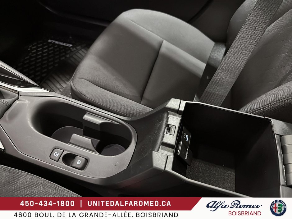 2025 Toyota Corolla LE,TOIT, BAS MILLAGE,LOCATION DISPO-22