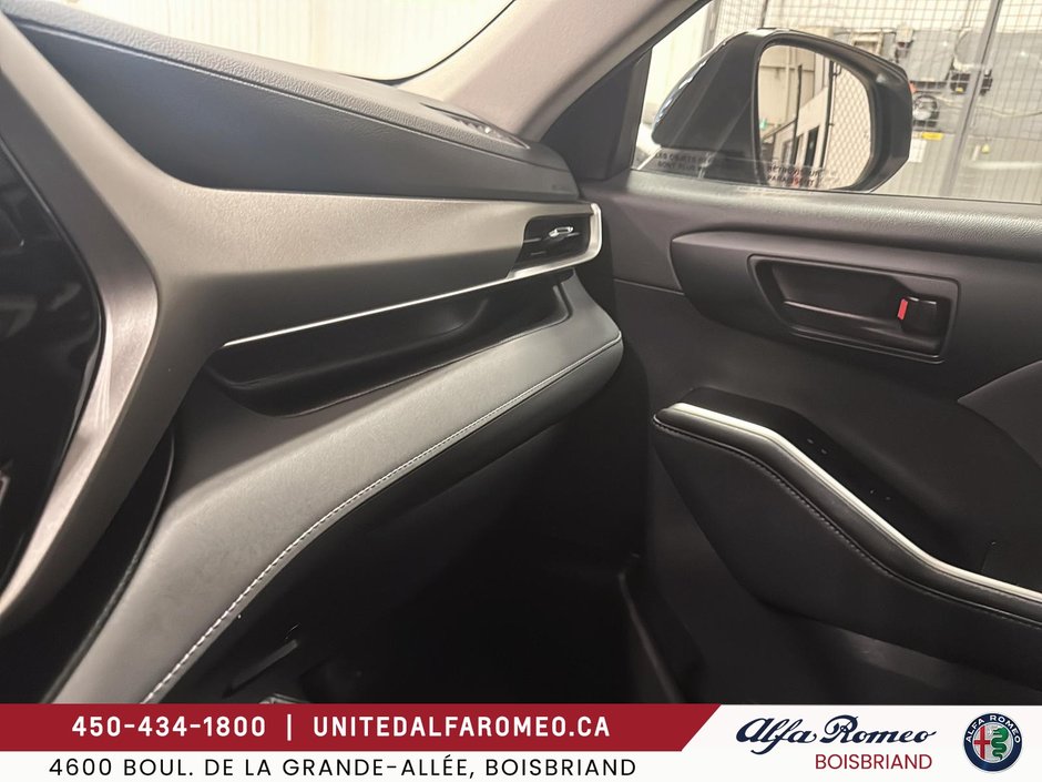 2024 Toyota Highlander LE ,AWD,7 PASS, FULL,TRES PROPRE-26