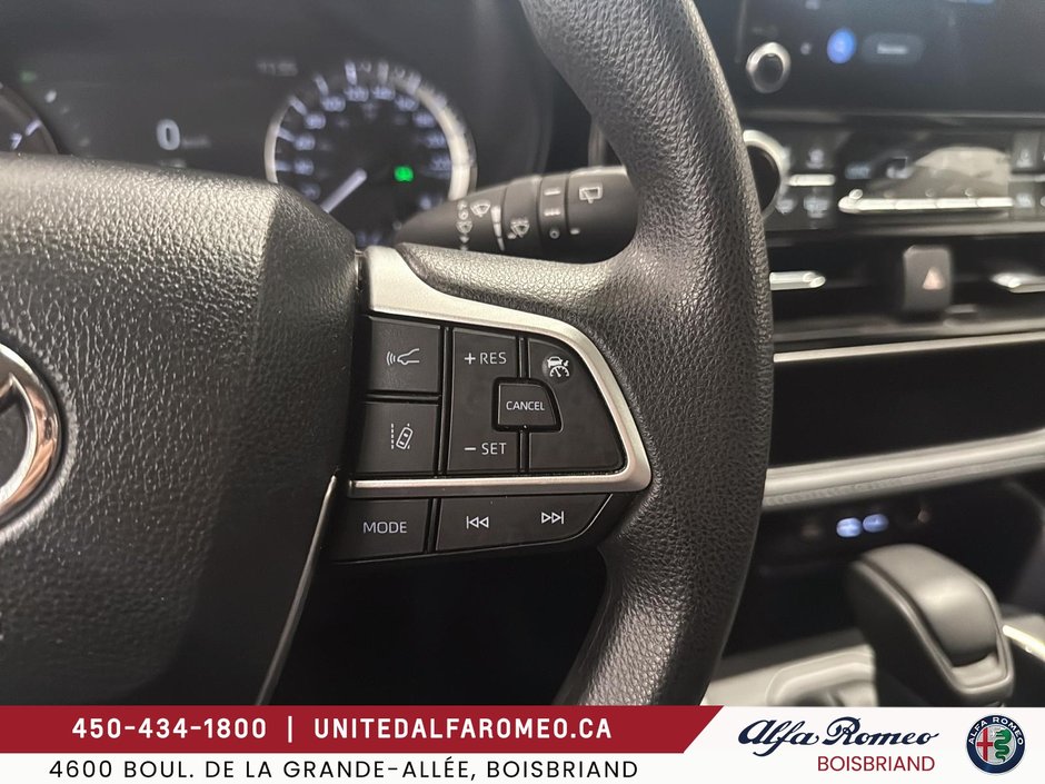 2024 Toyota Highlander LE ,AWD,7 PASS, FULL,TRES PROPRE-17