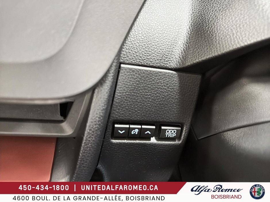 2025 Toyota Prius Plug-In Hybrid HYBRID,BAS MILLAGE,LOCATION DOSPONIBLE-29