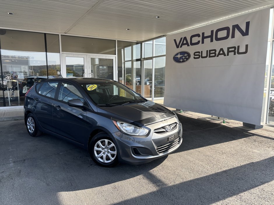 2012  Accent 5dr HB Auto GL in Saint-Georges, Quebec