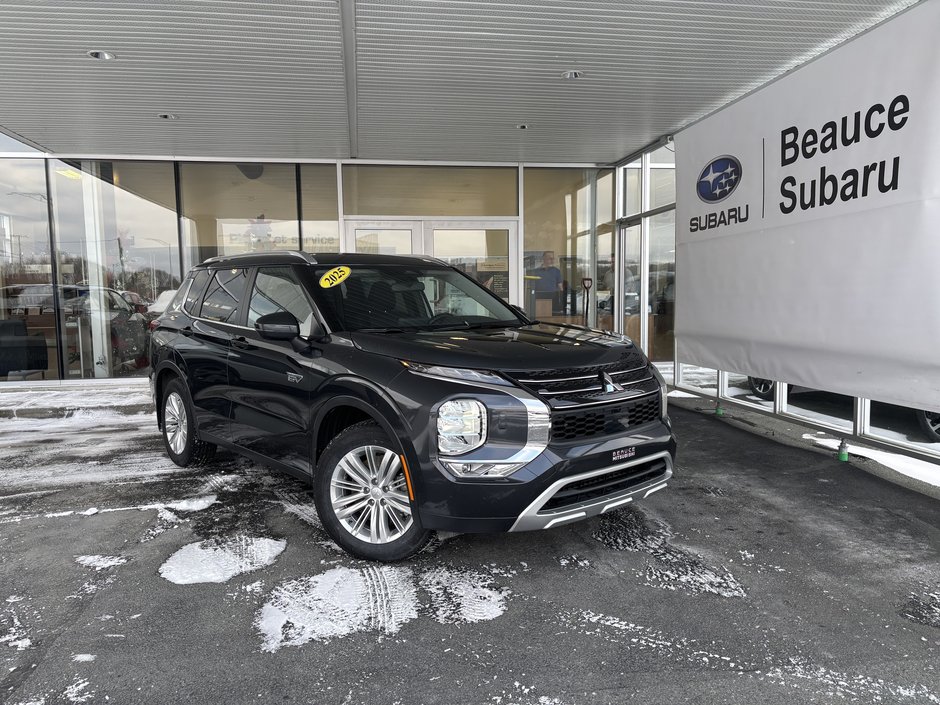 Mitsubishi Outlander PHEV SE S-AWC 2025 à Saint-Georges, Québec