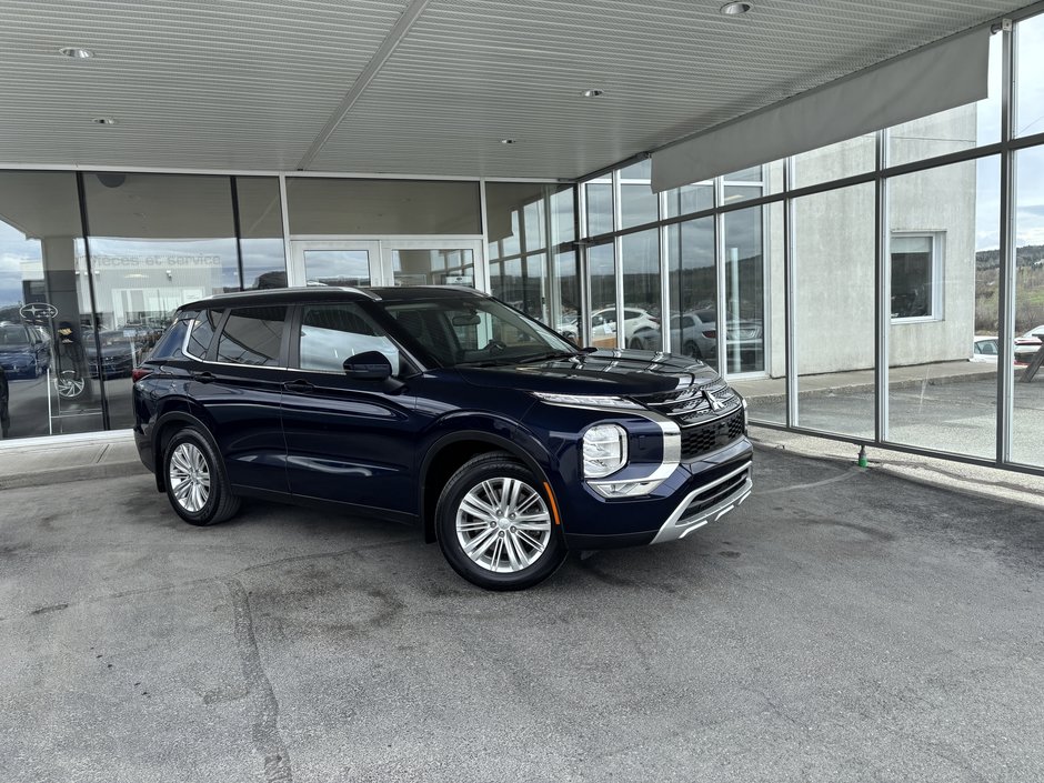 Mitsubishi Outlander SE S-AWC 2023 à Saint-Georges, Québec