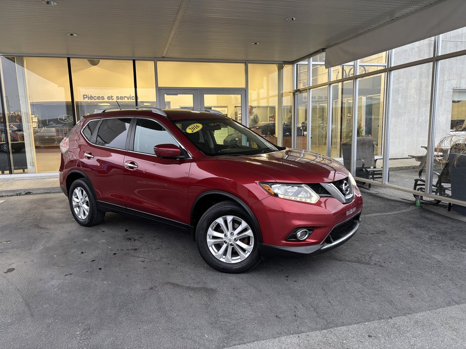 2016  Rogue AWD 4dr SV in Saint-Georges, Quebec