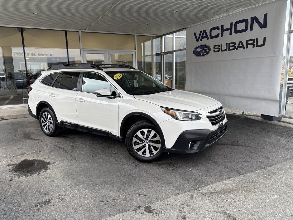 2022  Outback Touring CVT in Saint-Georges, Quebec