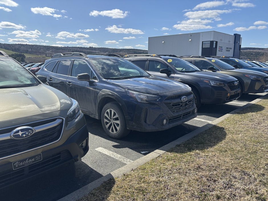 2025 Subaru Outback Touring AWD in Saint-Georges, Quebec