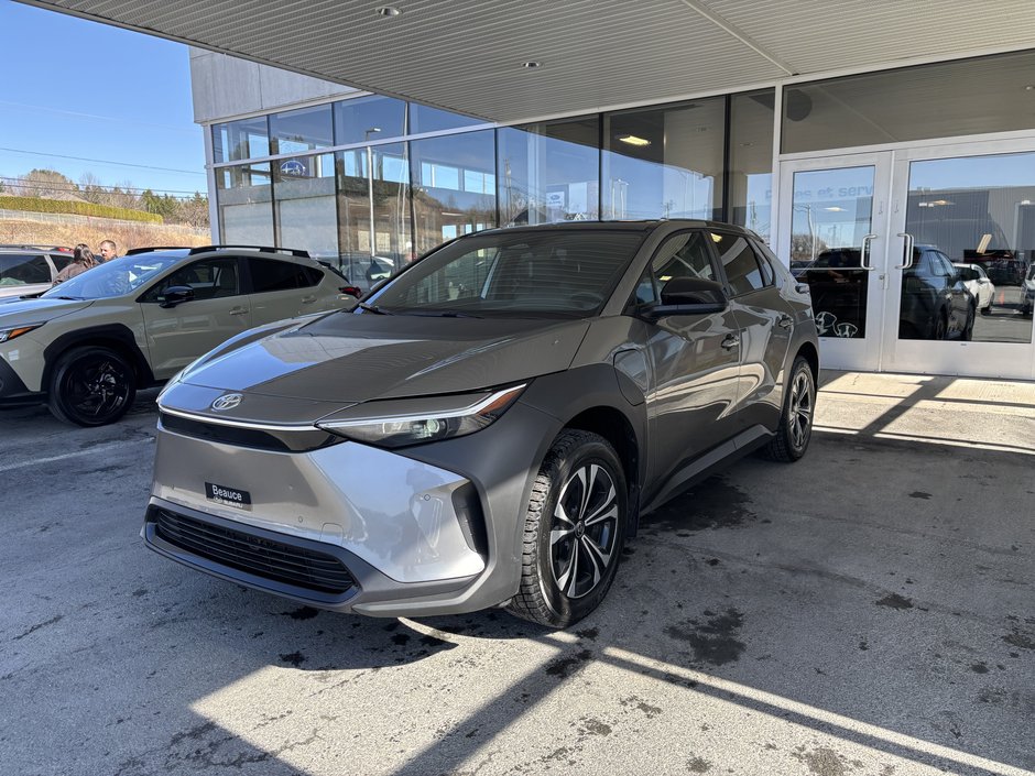 Toyota bZ4X XLE AWD 2023 à Saint-Georges, Québec