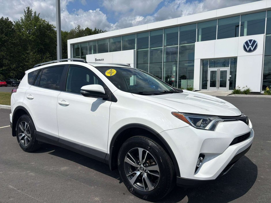 Toyota RAV4 XLE 2017 à Saint-Georges, Québec