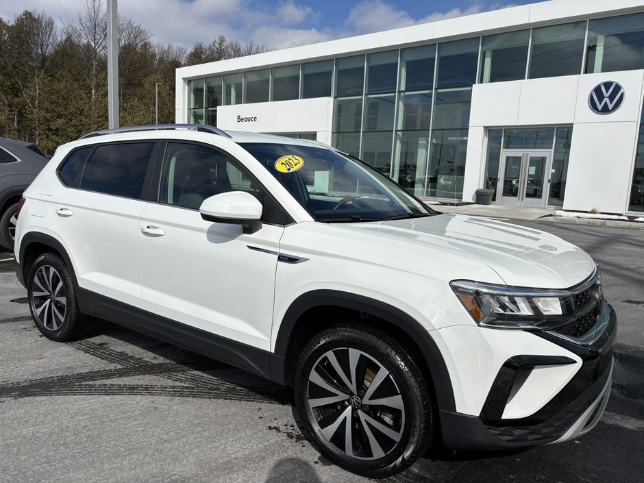 2023 Volkswagen Taos Comfortline 4MOTION -Ltd Avail- in Saint-Georges, Quebec